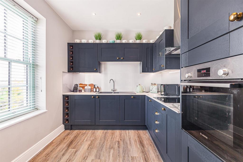 Kitchen 1.jpg