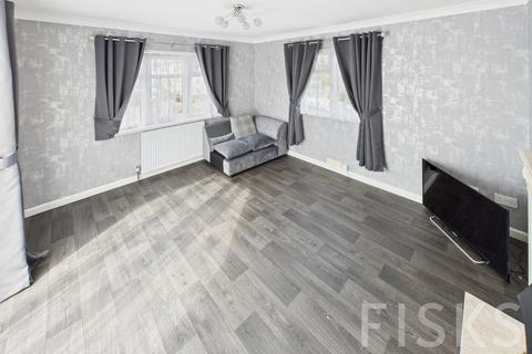 undefined, Kings, Canvey Island, SS8