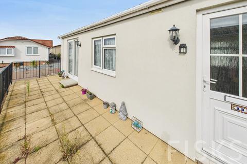 undefined, Kings, Canvey Island, SS8