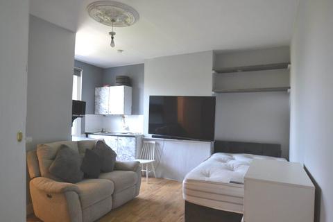 undefined, Sutton Court, Chiswick
