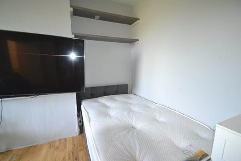 undefined, Sutton Court, Chiswick
