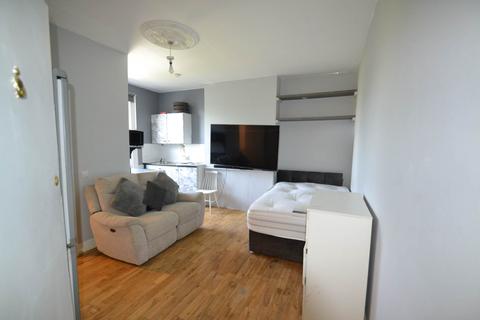 undefined, Sutton Court, Chiswick