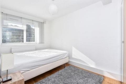 3 bedroom flat to rent, Summersby Road, Highgate