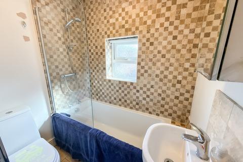 2 bedroom apartment for sale, Windsor Avenue, Gateshead, NE8