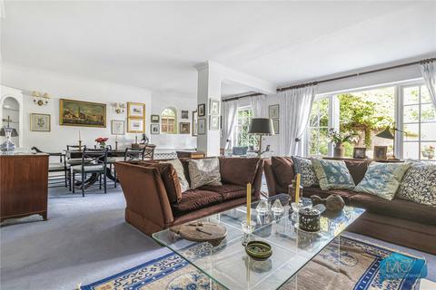 undefined, Green Dragon Lane, London, N21