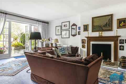 undefined, Green Dragon Lane, London, N21