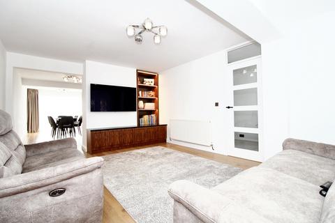 undefined, Dovedale, Stevenage SG2