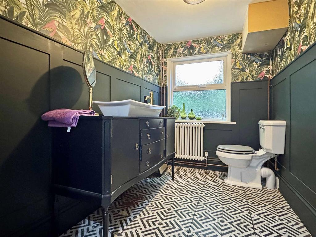 Cloakroom.jpg
