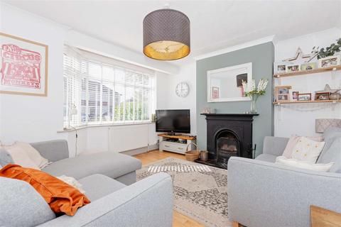 22 Brookdean Road, Worthing, BN11 2PB