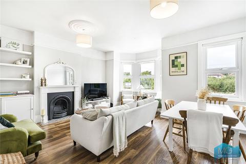 2 bedroom apartment for sale, Hoppers Road, London, N21