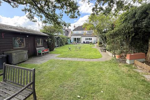 undefined, The Meadway, Cuffley