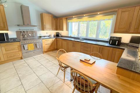 undefined, The Meadway, Cuffley