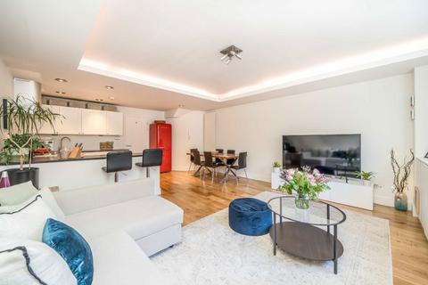 1 bedroom flat for sale, Bedford Hill, London SW12