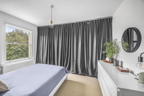 50b Upper Tollington Park, London, N4 4BX