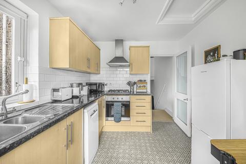 50b Upper Tollington Park, London, N4 4BX