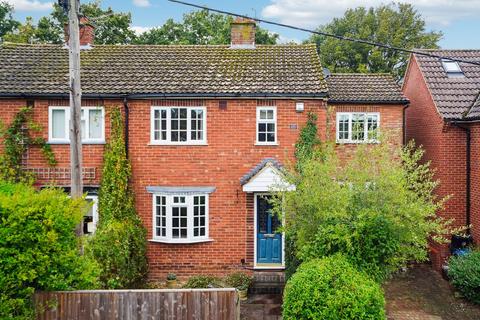 Gomms Wood Close, Forty Green, HP9
