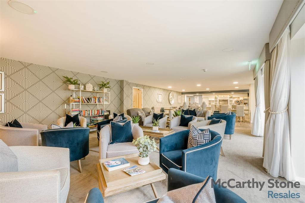 8663837-interior17.jpg