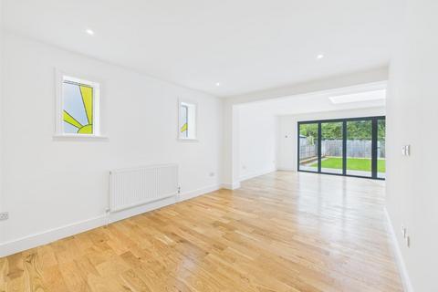 undefined, Linden Avenue, Ruislip HA4