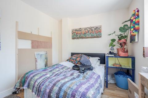 2 bedroom terraced house for sale, Cheltenham Road, London SE15
