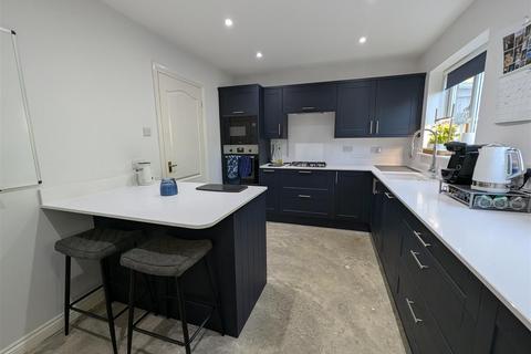 4 bedroom detached house for sale, Hayle Court, Darlington