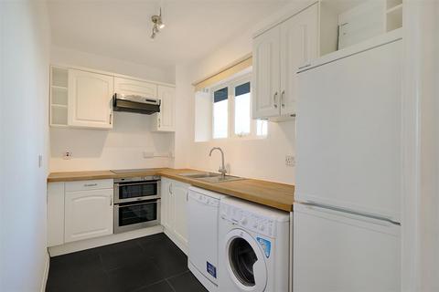 1 bedroom flat for sale, Ormonde Court, Upper Richmond Road, Putney