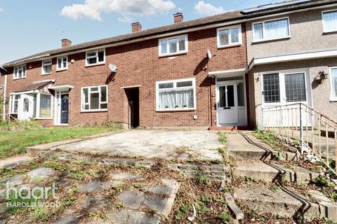 undefined, Swindon Lane, Harold Hill