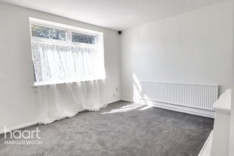 undefined, Swindon Lane, Harold Hill