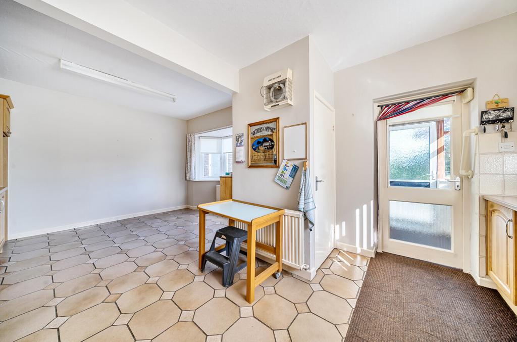 1350791-10-68c2ec...