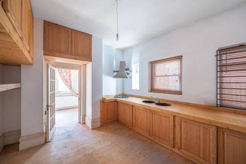 3 bedroom flat for sale, Frognal Lane, Hampstead, London, NW3