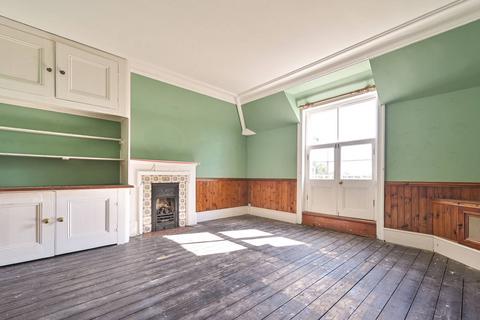 4 bedroom flat for sale, Lyndhurst Gardens, Belsize Park, London, NW3