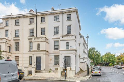 undefined, Bristol Gardens, Little Venice, London, W9