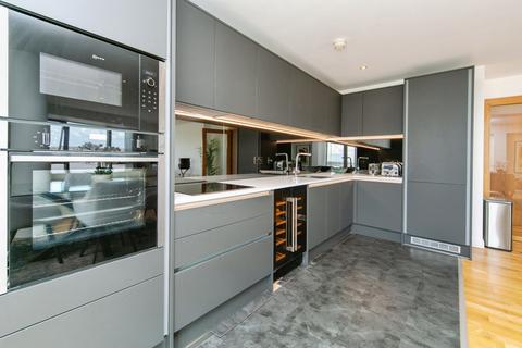 undefined, Princes Parade, Merseyside L3