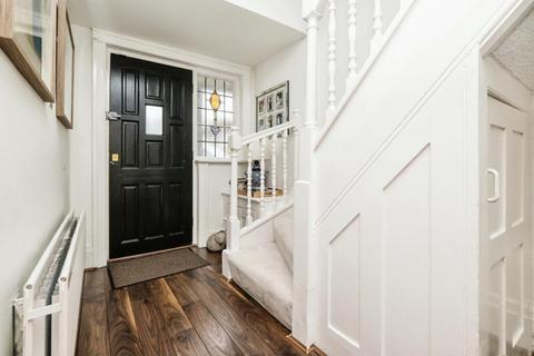 4 bedroom semi-detached house to rent, Goldieslie Road, Sutton Coldfield, West Midlands