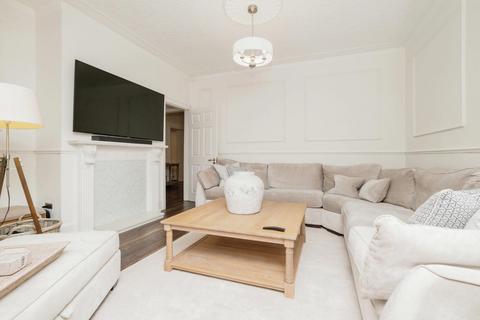 4 bedroom semi-detached house to rent, Goldieslie Road, Sutton Coldfield, West Midlands