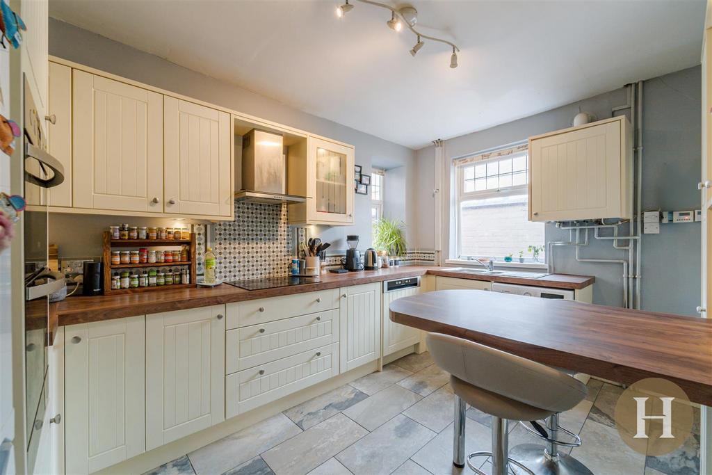 Hadleigh Estate Agents-2.jpg