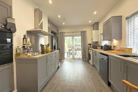 5 bedroom semi-detached house for sale, Copthorne Road, Shrewsbury