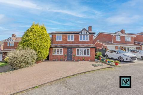 27 Deerhill, Wilnecote, Tamworth, B77 4PA