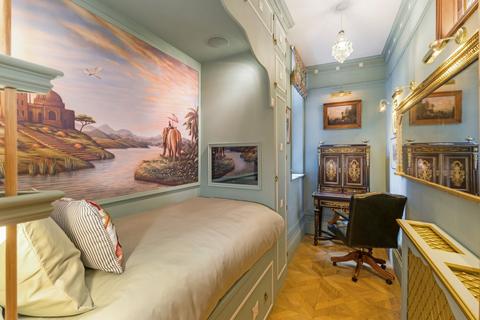 2 bedroom apartment to rent, Pembridge Square, W2