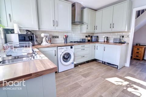 undefined, Rowena Avenue, Edenthorpe, Doncaster