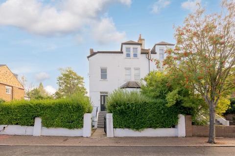 2 bedroom property for sale, Culverden Road, London, SW1