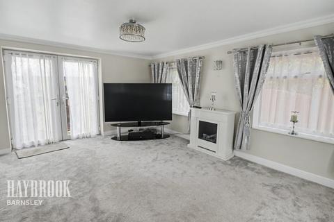 undefined, Pontefract Road, Lundwood