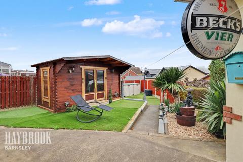 undefined, Pontefract Road, Lundwood