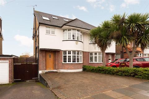 4 bedroom semi-detached house for sale, Knoll Drive, London N14