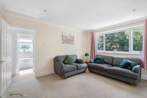 2 bedroom maisonette for sale, Richmond Court, Potters Bar, EN6