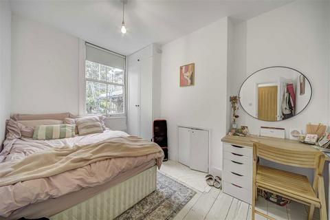 2 bedroom flat for sale, Saltoun Road, London SW2