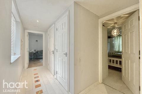 2 bedroom apartment for sale, Kiln Way, Dunstable