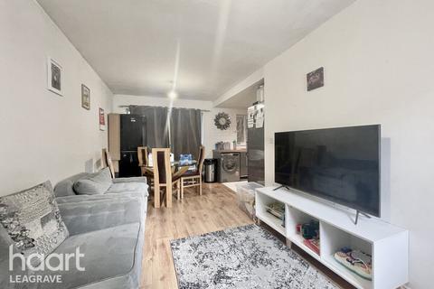 2 bedroom apartment for sale, Kiln Way, Dunstable
