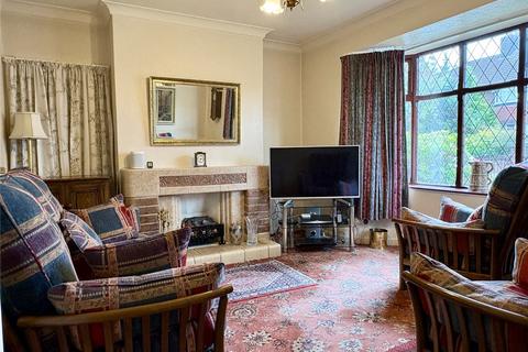 3 bedroom semi-detached house for sale, Birch Avenue, Chadderton, Oldham, OL1