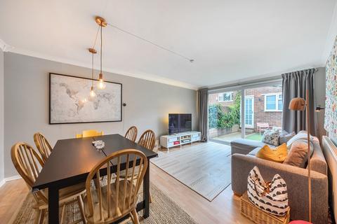 8 Boddicott Close, London, SW19 5PT