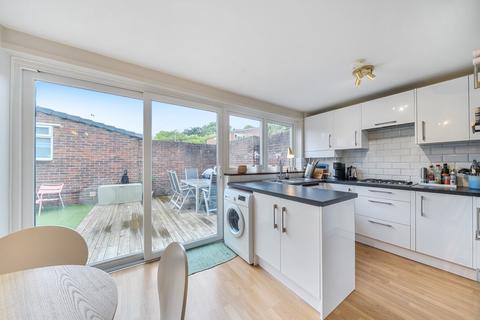 8 Boddicott Close, London, SW19 5PT